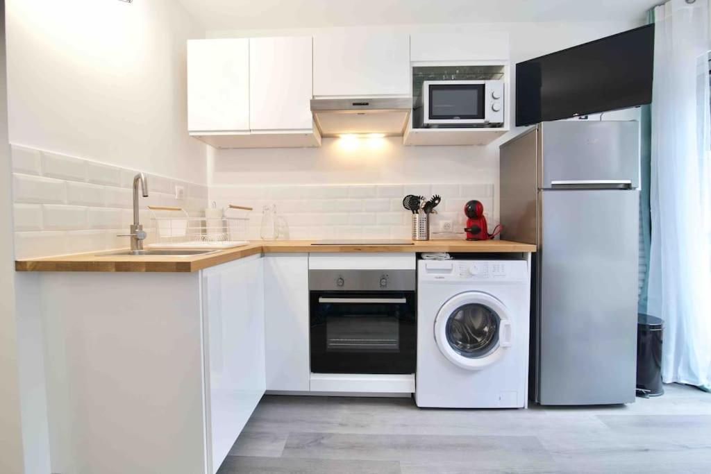 Le Dyonisos Et Piscine Apartment La Seyne-sur-Mer Ngoại thất bức ảnh